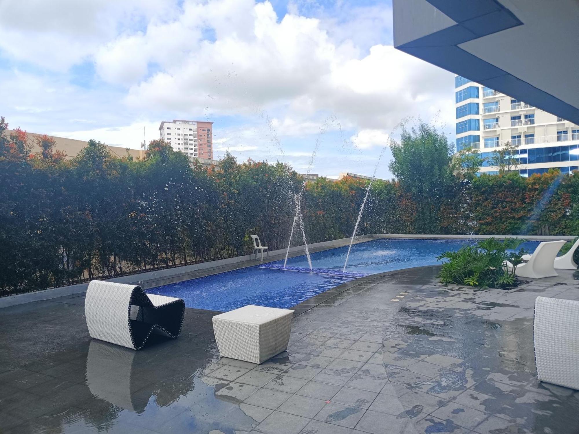 Aeontower Suites&Hotel By Cmc Davao City Exteriér fotografie